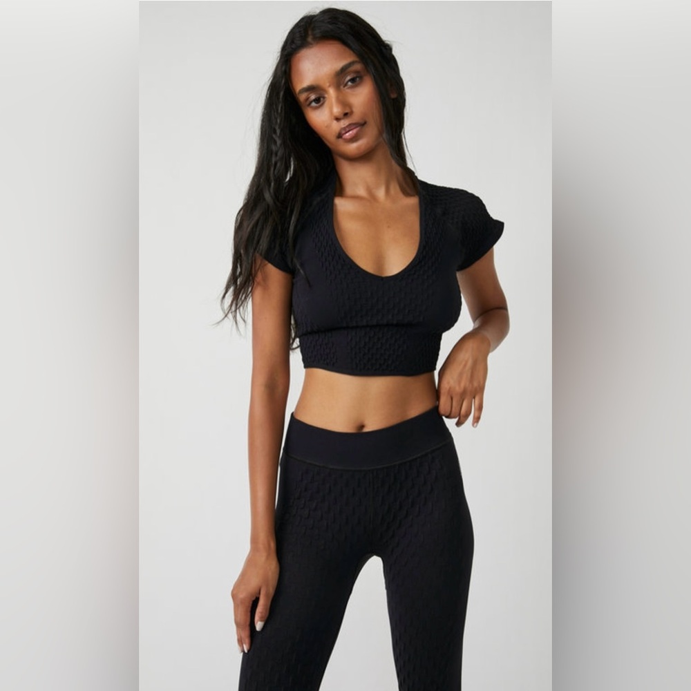 Free People Movement The Learning Curve Layering Top Size M/L in Black